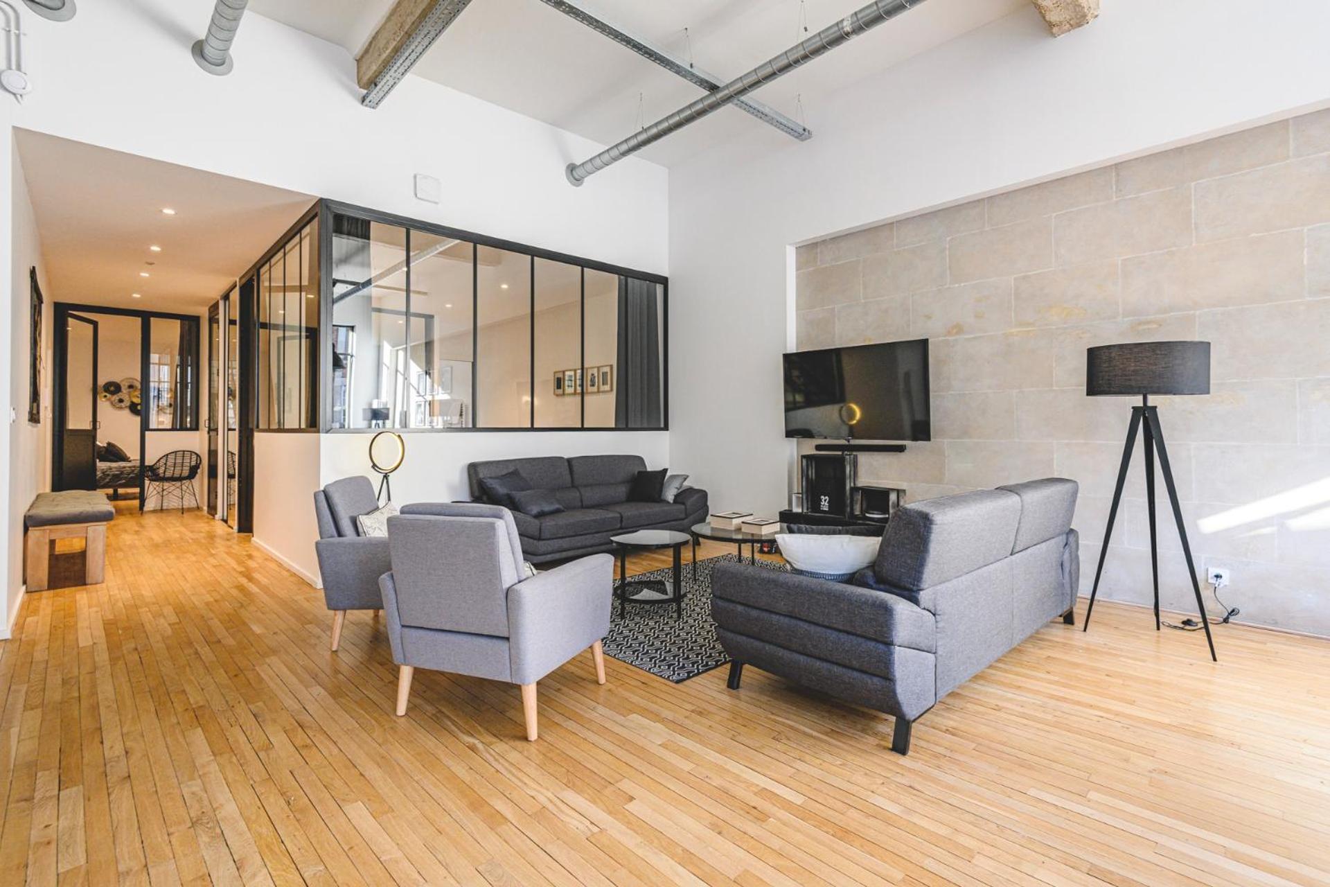 Апартаменты Ikizen Prestige - Loft Du Cadran - Parking Prive Реймс Экстерьер фото